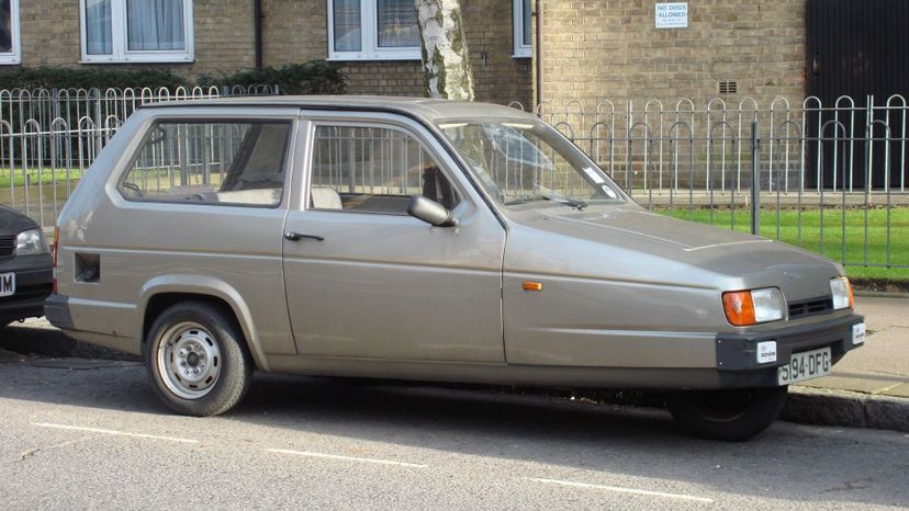 Reliant Robin