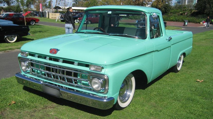 25 - Ford F-100