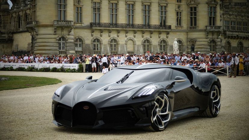 3 Bugatti La Voiture Noire
