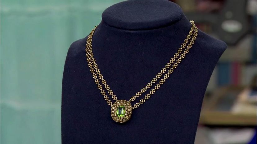 Tiffany &amp; Co. Peridot &amp; Diamond Necklace, ca. 1910 ($20,000 - $30,000) (Episode #2116)