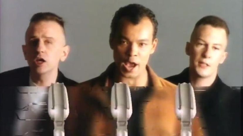 32 - Fine Young Cannibals - Don't Look Back