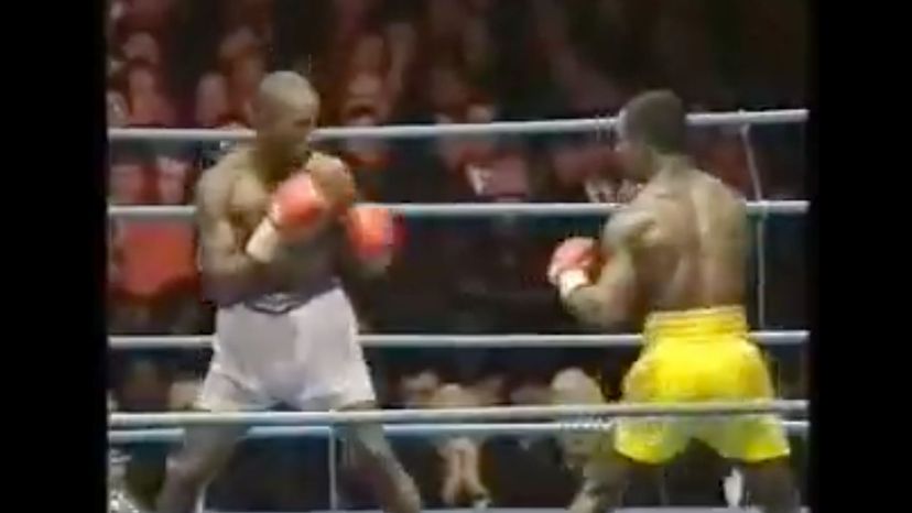 Chris-Eubank-vs.-Nigel-Benn-a€”11月18日,-1990年＂border=