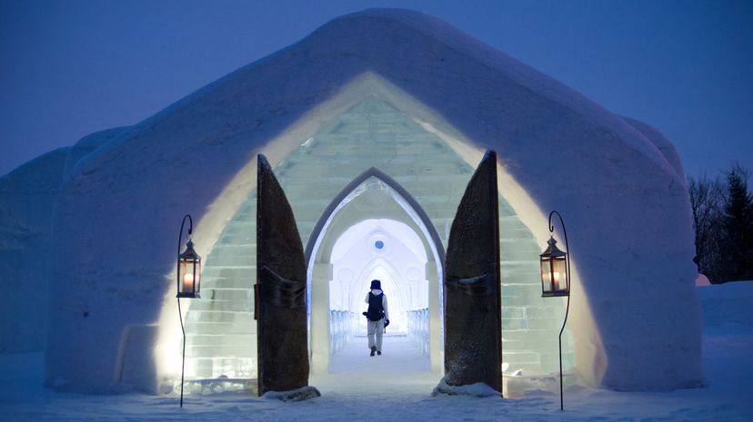 26-Ice Hotel