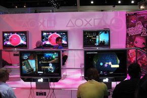 Some gamers enjoying LittleBigPlanet 2 at E3.