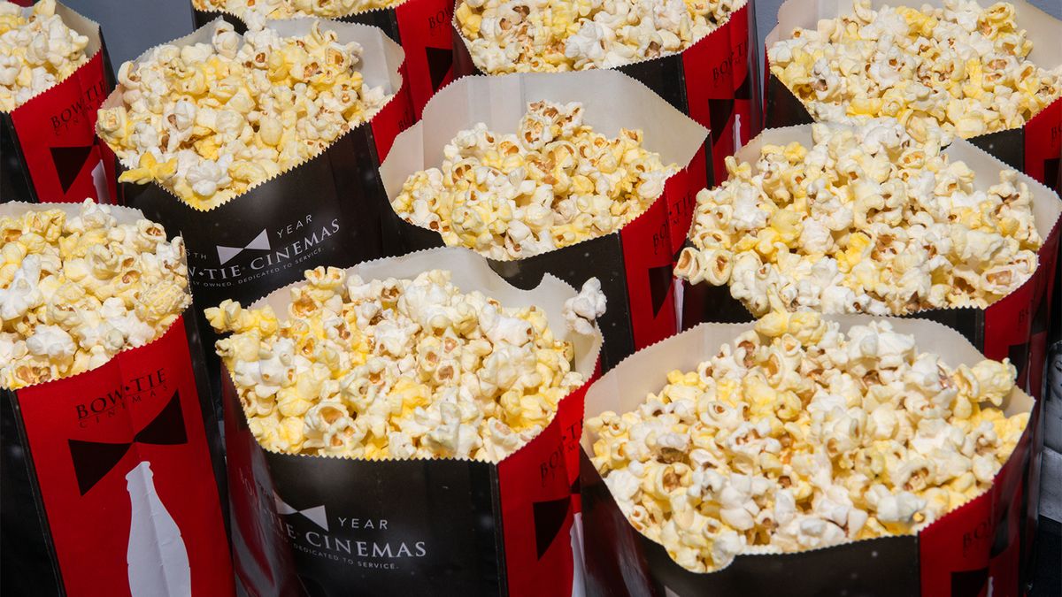 What the Heck Is in Movie Theater Popcorn? | HowStuffWorks