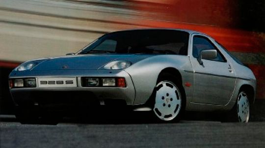 Porsche 928