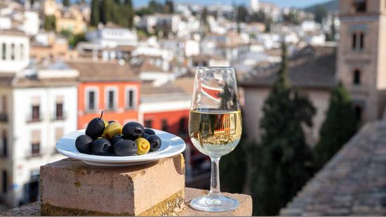 What's the Difference Between Port and Sherry?