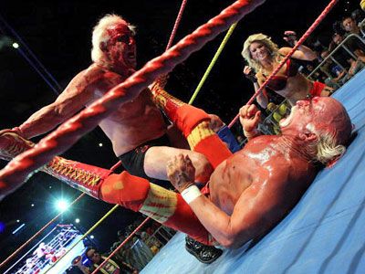 Hulk Hogan and Ric Flair in action during his Hulkamania Tour in 2009.