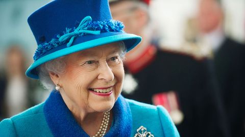 How Much Power Does Queen Elizabeth Really Have? - Vimarsana News
