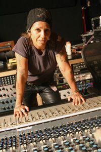 linda perry