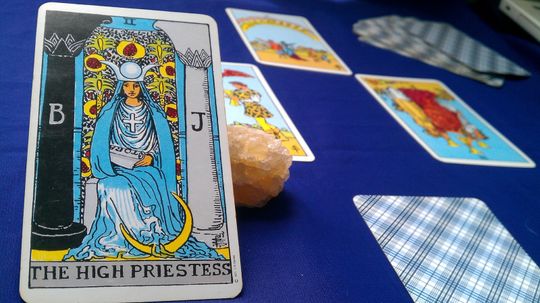 The Power of Relationship Spreads: Tarot Guidance for Love and Relationships