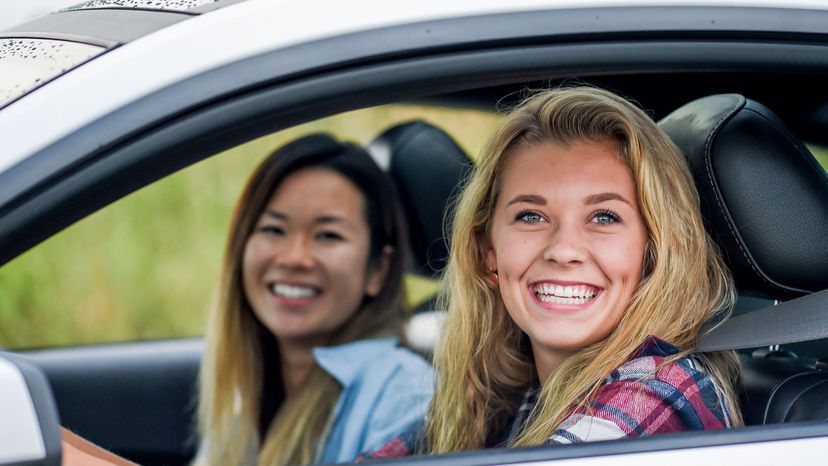 2 girls on a road trip