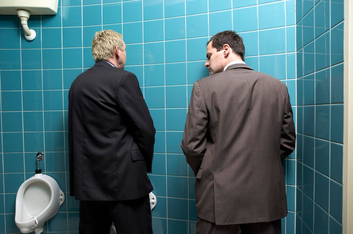 10 Restroom Etiquette Rules People Are Constantly Breaking Howstuffworks