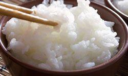 Steamed rice in a bowl