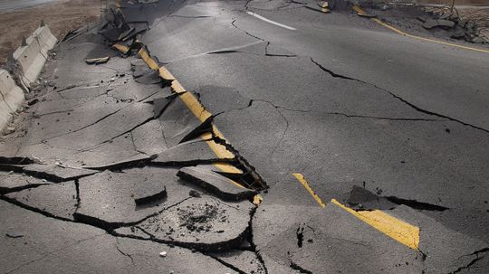 How can rocks predict earthquakes?