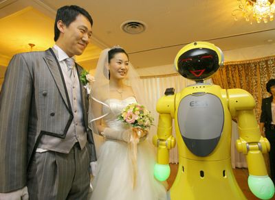 Robot with bride and groom