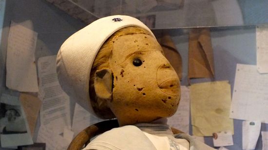 Robert the Doll: Serious Nightmare or Innocent Child's Toy?