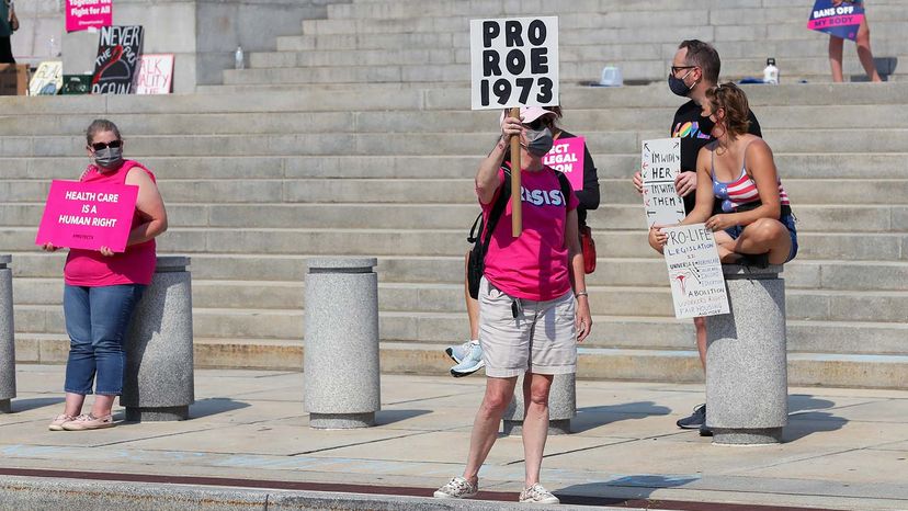 abortion rights protesters