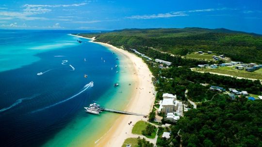 An Australian ecotourism resort at Moreton Island