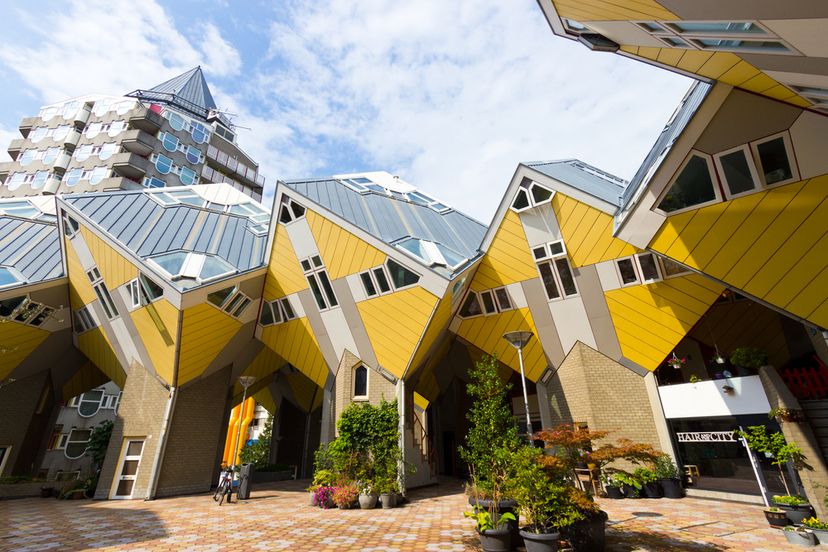 15 Amazing Modern Buildings of the World