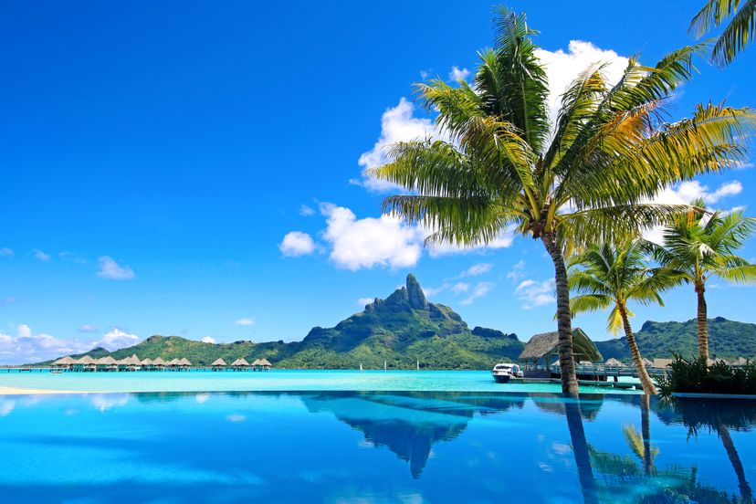 Bora Bora Infinity Pool