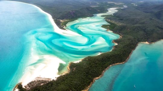 Guide to Australia's Beaches: 10 Most Pristine Spots