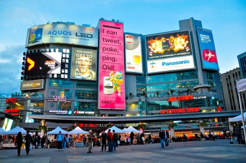 Yonge-Dundas Square