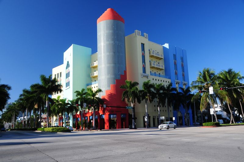 Ocean Drive Art Deco