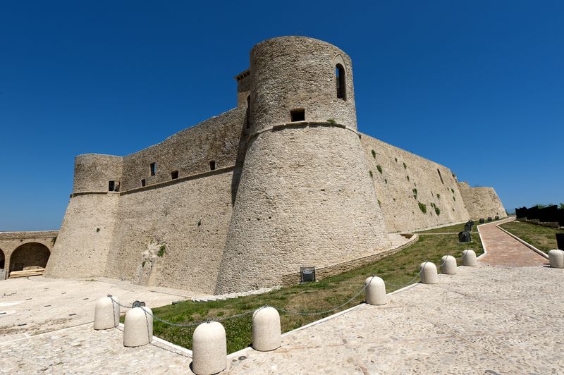 Ortona (Chieti, Abruzzi, Italy), castle known as Castello Aragonese