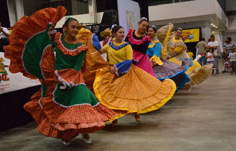 Ron Foster Sharif / Shutterstock.com