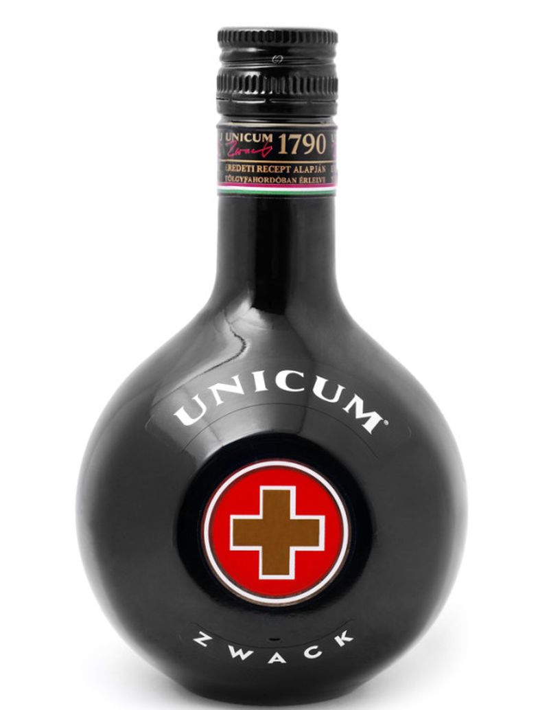 cristi180884 / Shutterstock.com