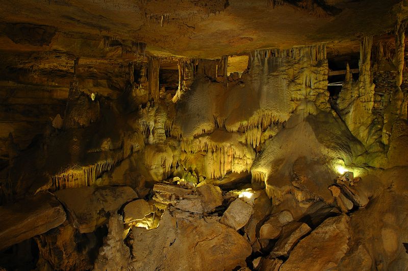 Raccoon Mountain Caverns