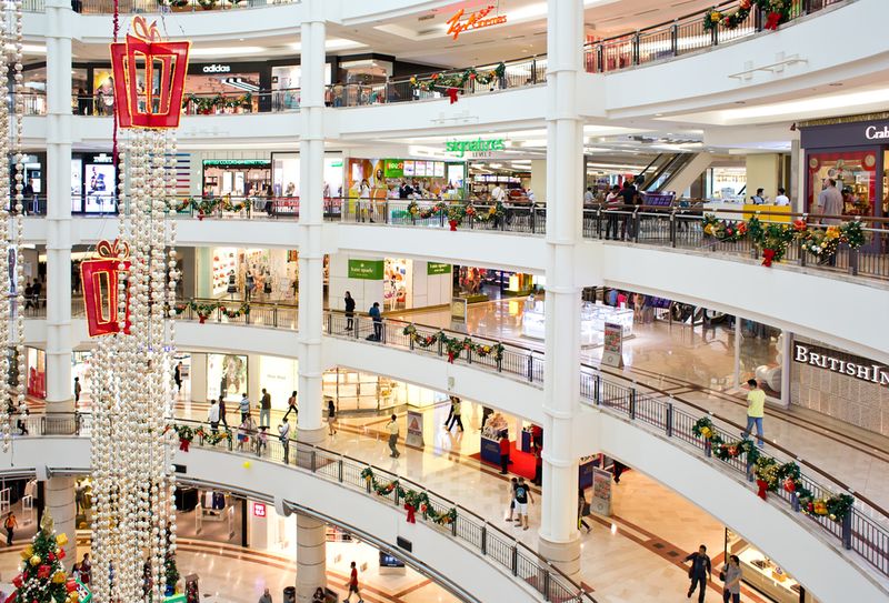 Settawat Udom / Shutterstock.com