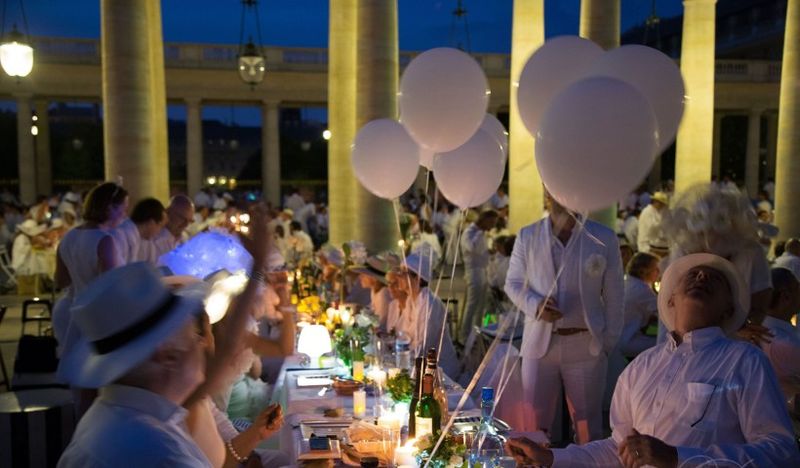 Photo by: Diner en Blanc