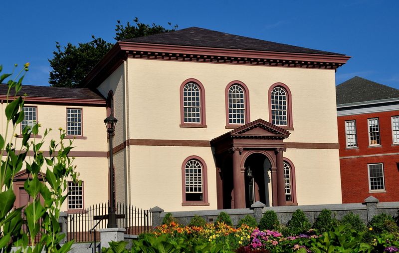 LEE SNIDER PHOTO IMAGES / Shutterstock.com