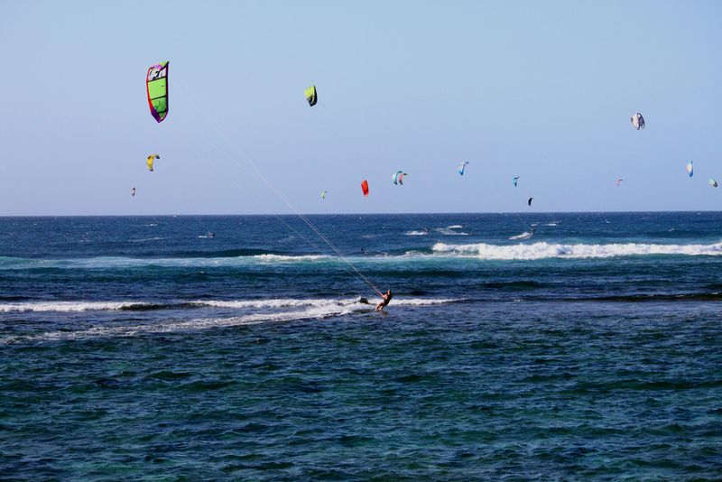 kite surfing hawaii