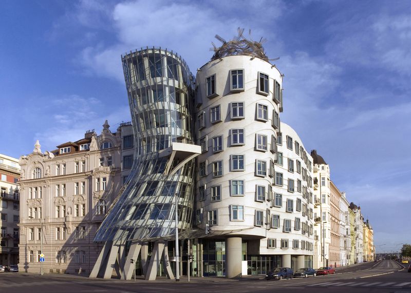 10 of the Most Iconic Buildings of Modern Architecture