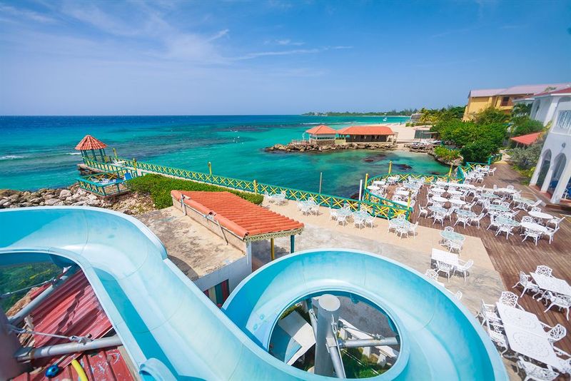 Photo by: Franklyn D. Resort