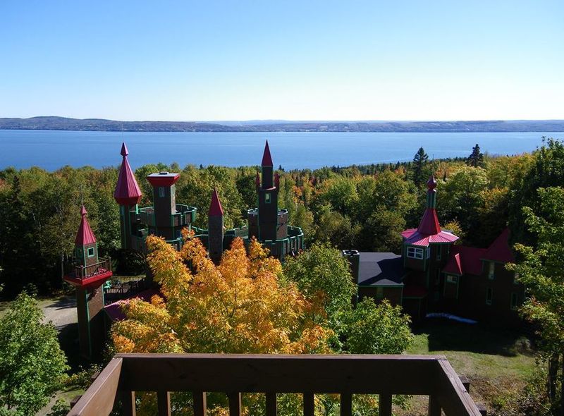 Photo by: Chateau Bahia