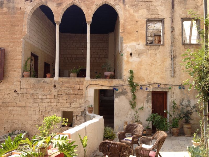 Photo by: Five Holles