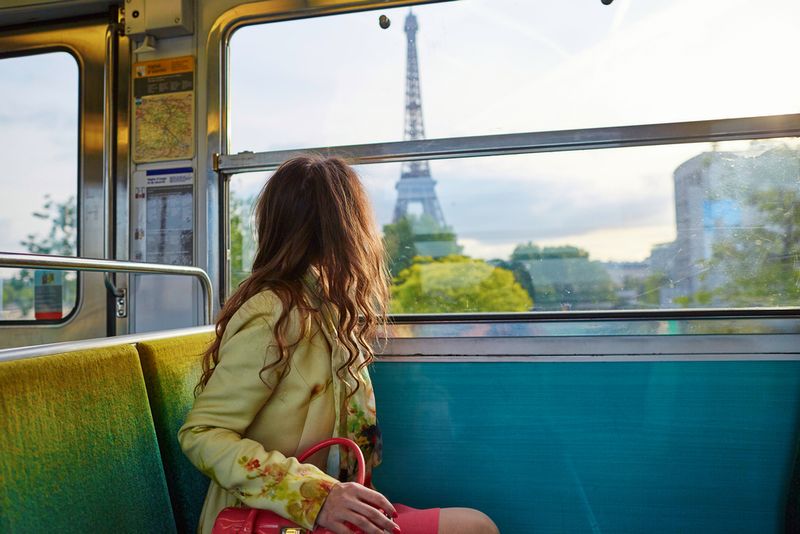 Train Eiffel Tower