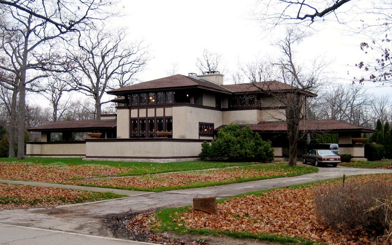 "Willits House" by User:JeremyA - Own work. Licensed under CC BY-SA 2.5 via Commons.