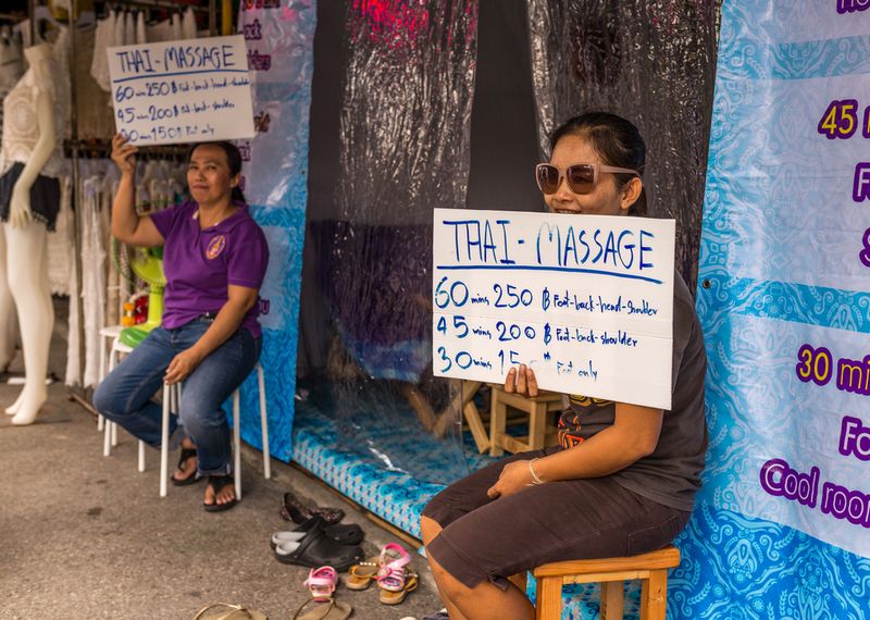 somdul / Shutterstock.com