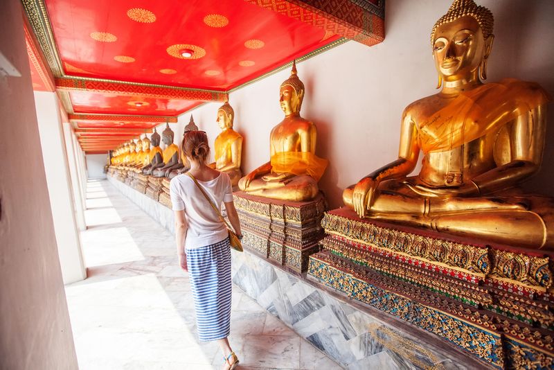 clothing thailand temple