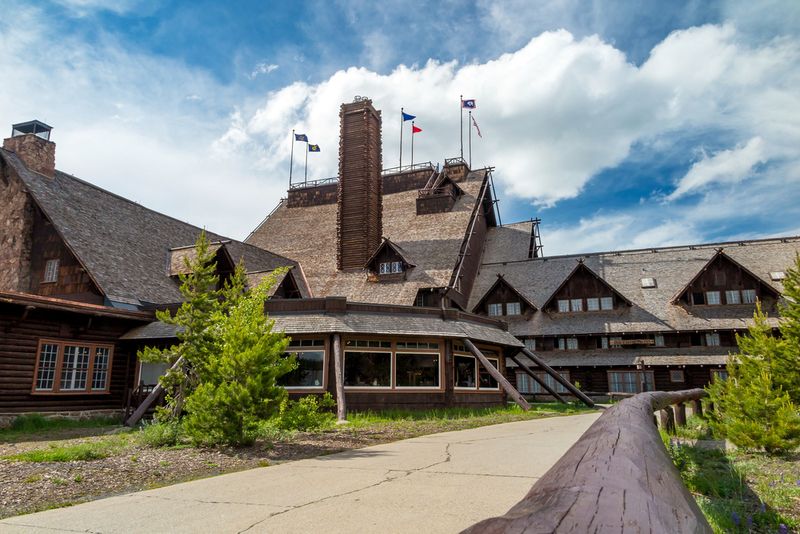 Old Faithful Inn