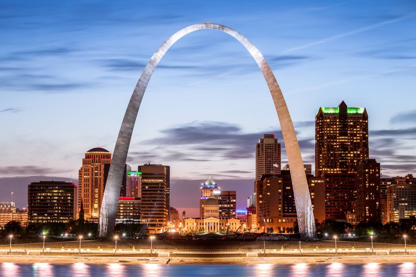 The Gateway Arch at Night