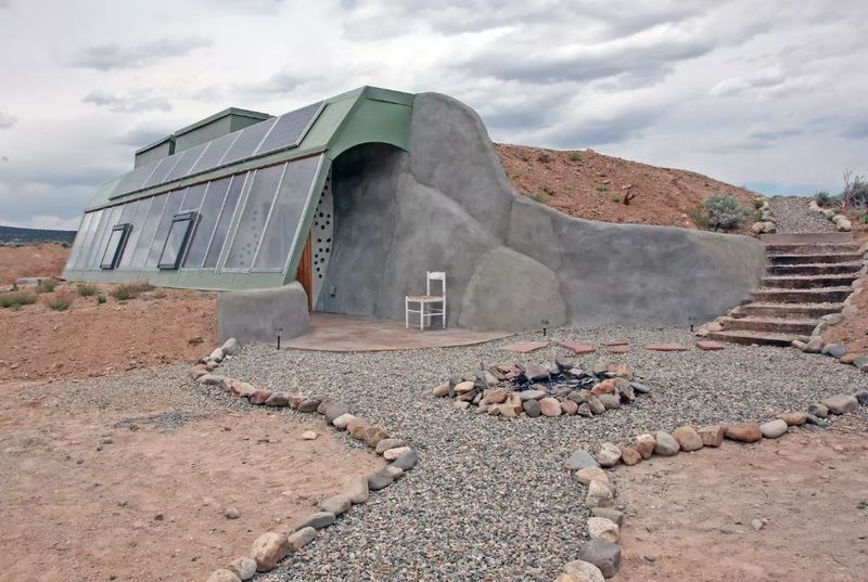 Photo by: Airbnb/Brand New Studio Earthship