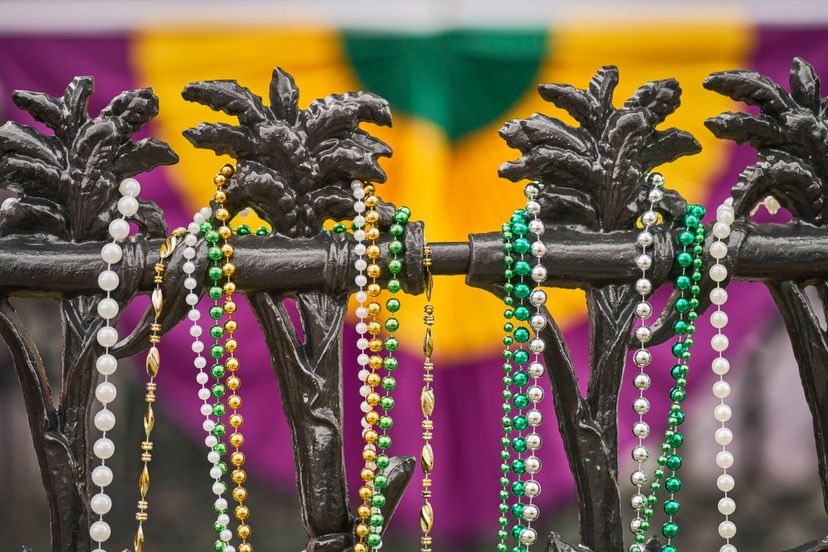 FOOTBALL BEADS-Mardi Gras Style-Lambeau Field-Gillette  Stadium-Cowboys-Vikings!!