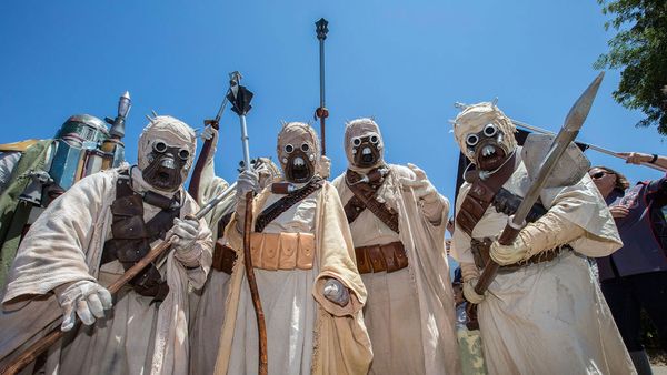 Armies of diverse cultures in suits of armor.