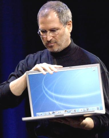 steve jobs with g4 powerbook